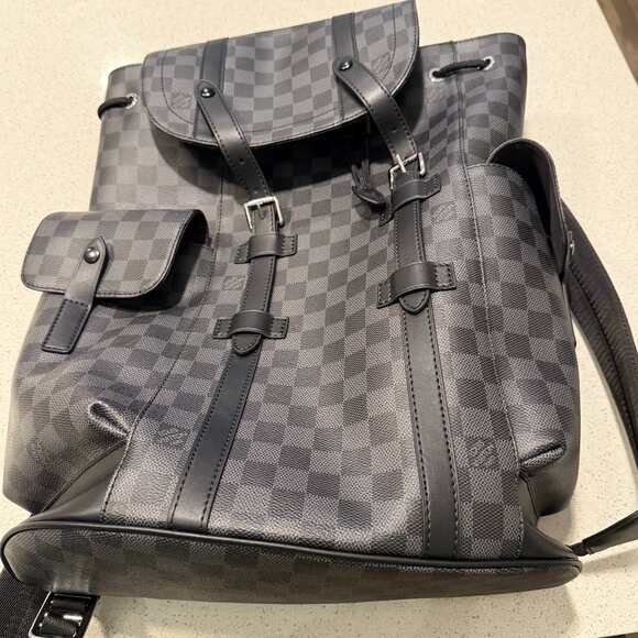 LOUIS VUITTON CHRISTOPHER BACKPACK DAMIER GRAPHITE MM LIKE NEW - Picture 1 of 15